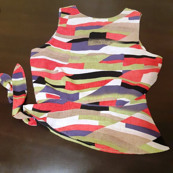 Melrose Petites Colourful Geometric Pattern Peplum Sleeveless Blouse Top Sz 10 - Picture 2 of 8